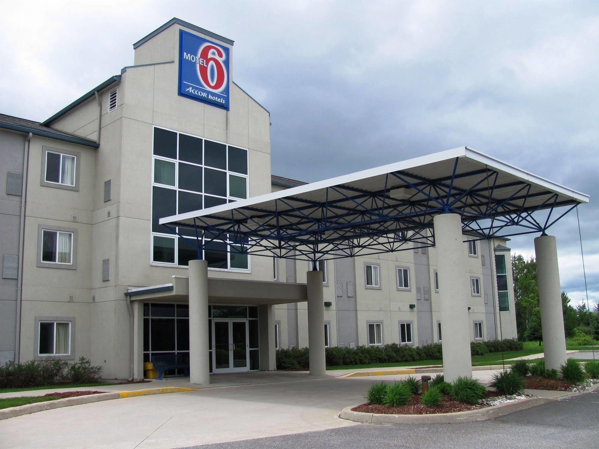 Motel 6-Huntsville, On Kültér fotó