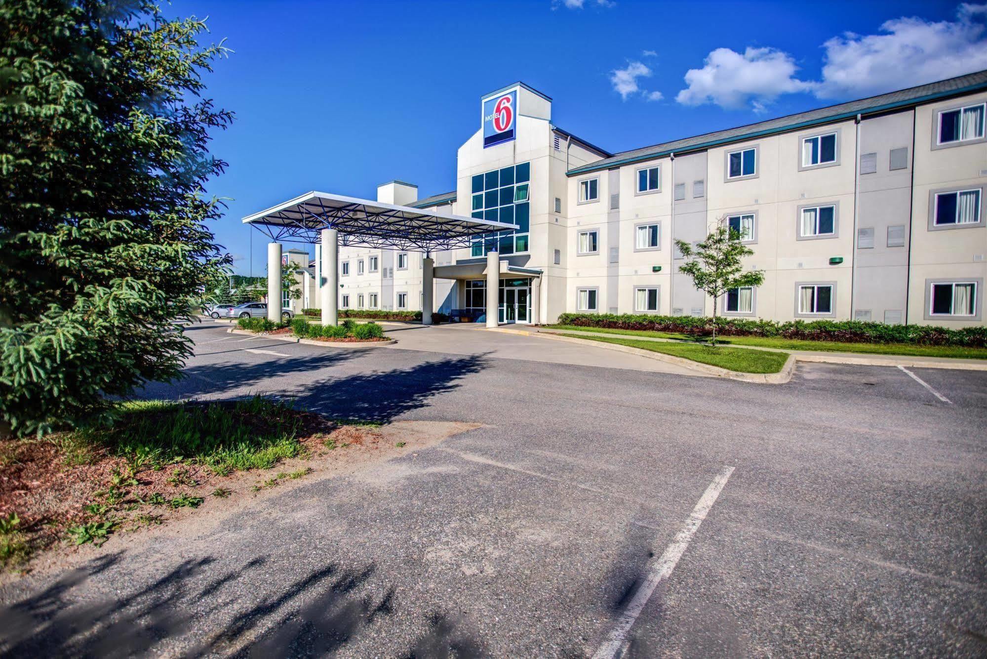 Motel 6-Huntsville, On Kültér fotó